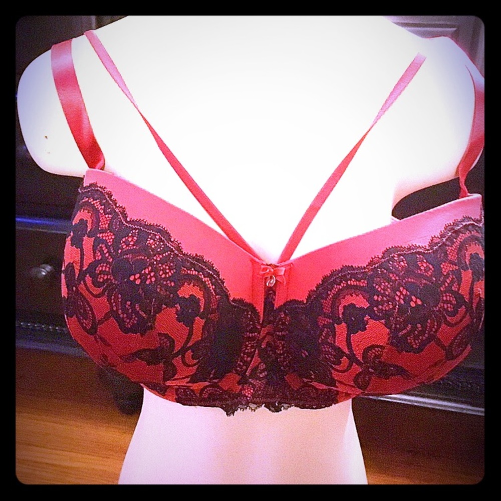 Cacique Strappy red black lace balconette 38H